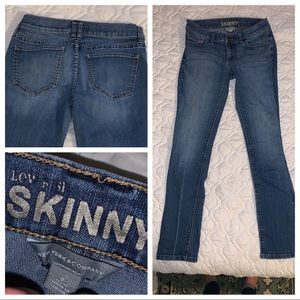 NEW YORK & COMPANY - Size 2 -Jeans